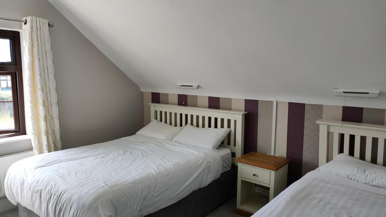 אינישיר Lios Einne House Accommodation מראה חיצוני תמונה